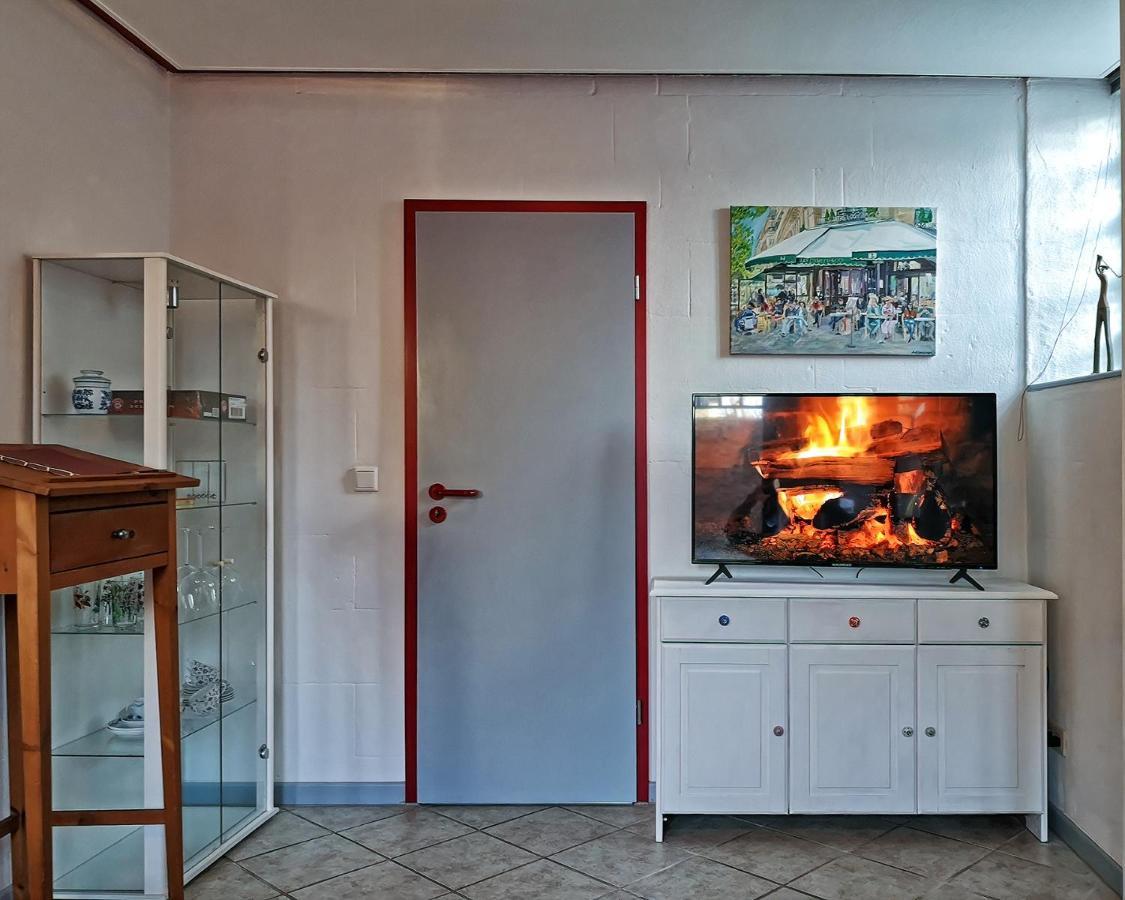 Gemuetliches Ferienhaus - Ankommen Und Wohlfuehlen Husum  Bagian luar foto